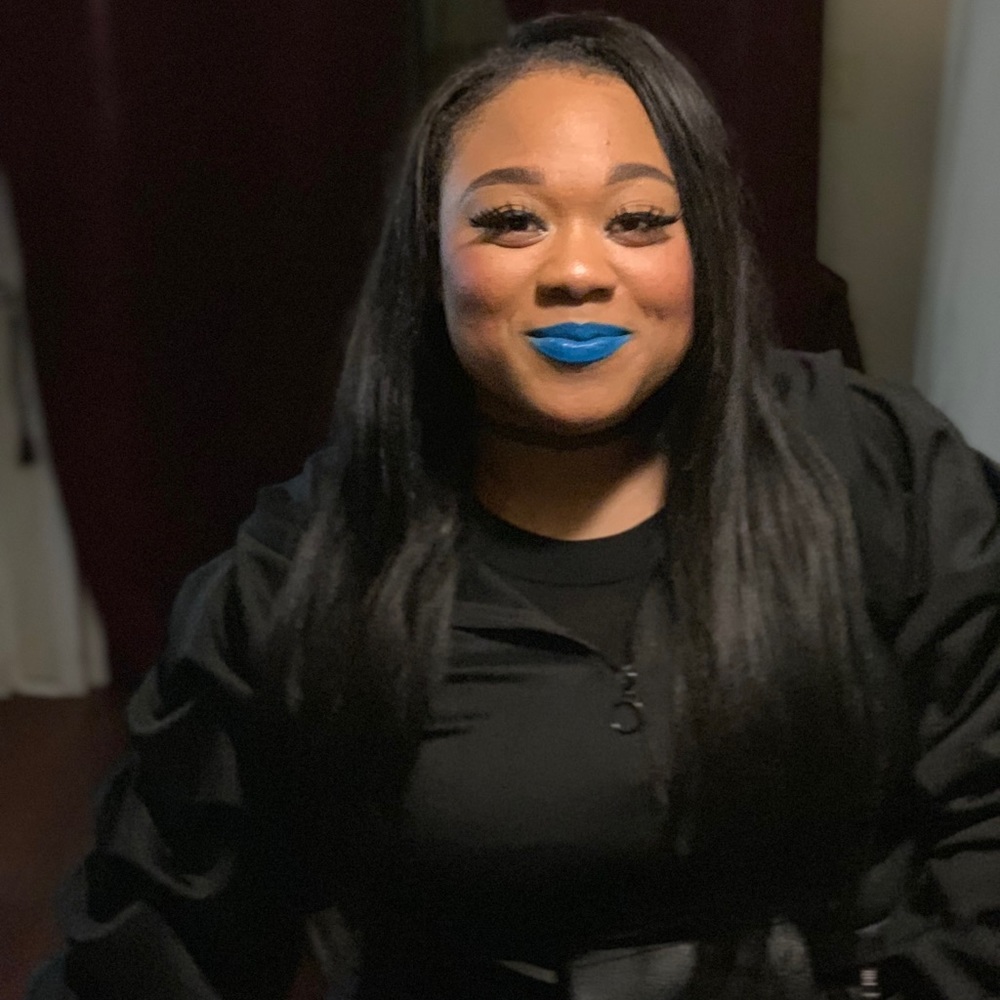 Meet your Posher, Jasmine